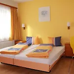 Heino Gasthuis 3*
