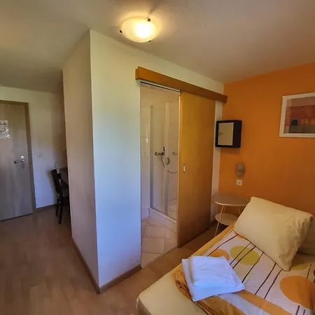 Heino Guest house 2*