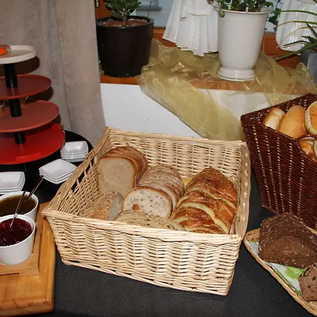 Πανσιόν Heino 3*