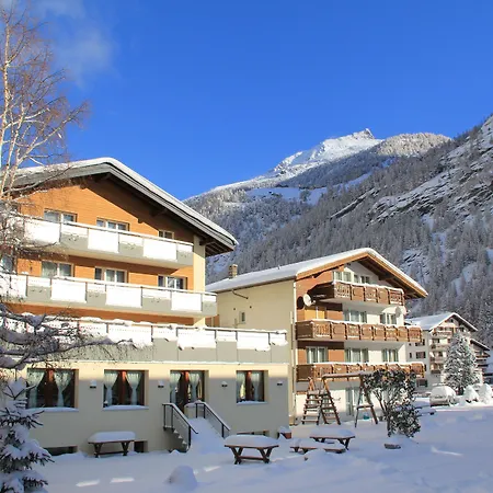 Πανσιόν Heino Saas-Grund